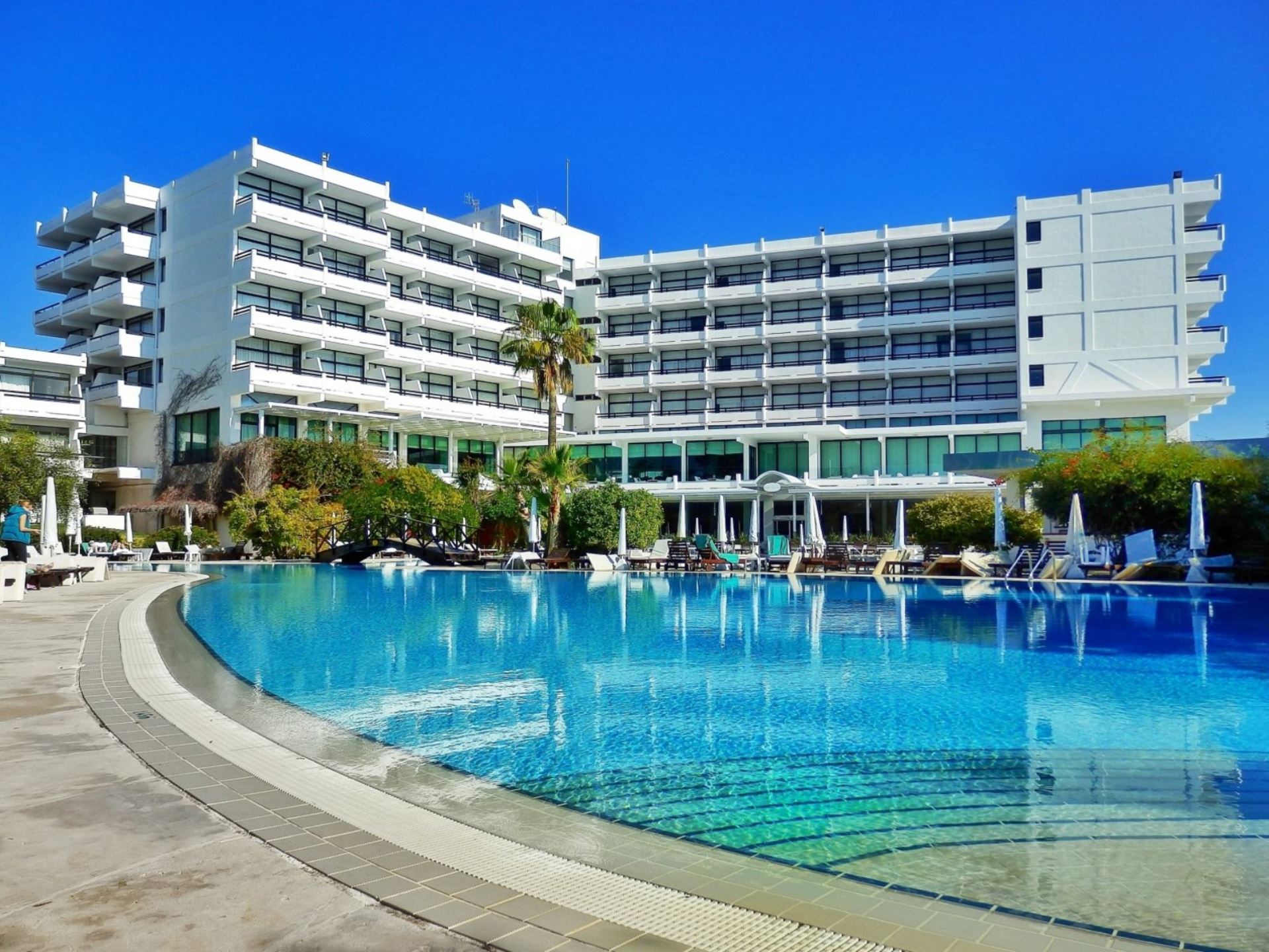 Айя напа отели. Кипр Grecian Bay. Grecian Bay Hotel 5 Айя-Напа. Grecian Beach Кипр Айя-Напа. Кипр отель 5*.